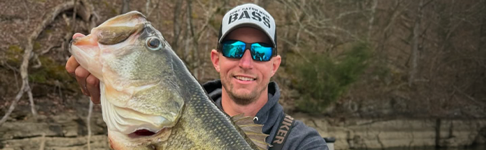 Tennessee Bass Fishing: Pro Tips, Top Lakes, and Seasonal Patterns for Largemouth & Smallmouth