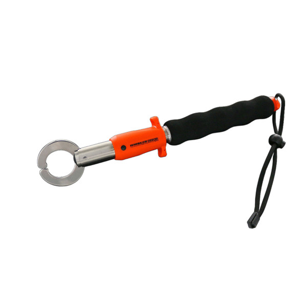 Whisker Seeker LockJaw Grips closed