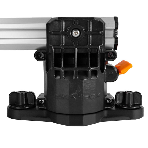 YakAttack Pivoting Command Center Crossbar close up of mount