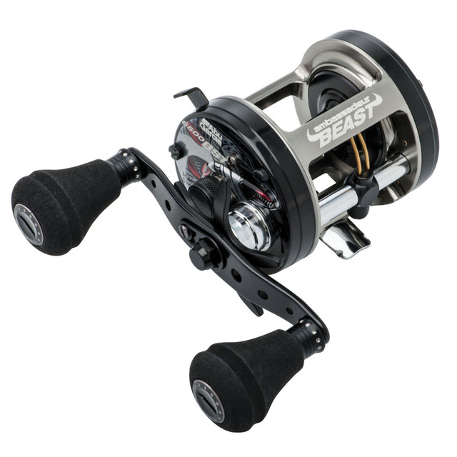 NIB Abu garcia 7000CS pro rocket ambassadeur right hand reel 4.1:1