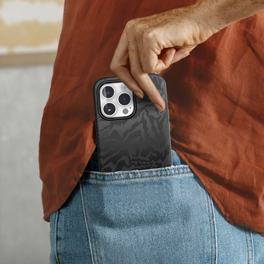 OtterBox Symmetry Plus MagSafe Case iPhone 14 Pro Max - Rebel OtterBox Symmetry Plus MagSafe Case iPhone 14 Pro Max - Rebel