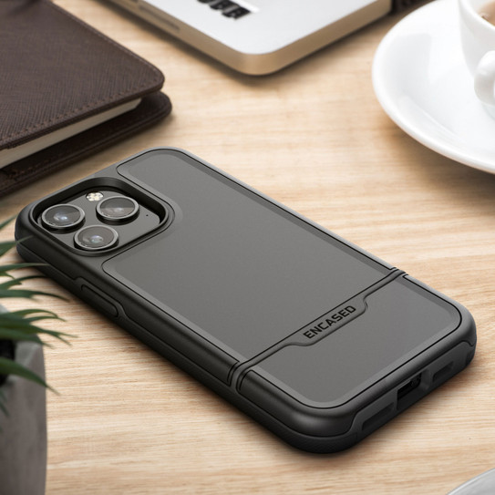 Encased Rebel Case iPhone 15 Pro - Black