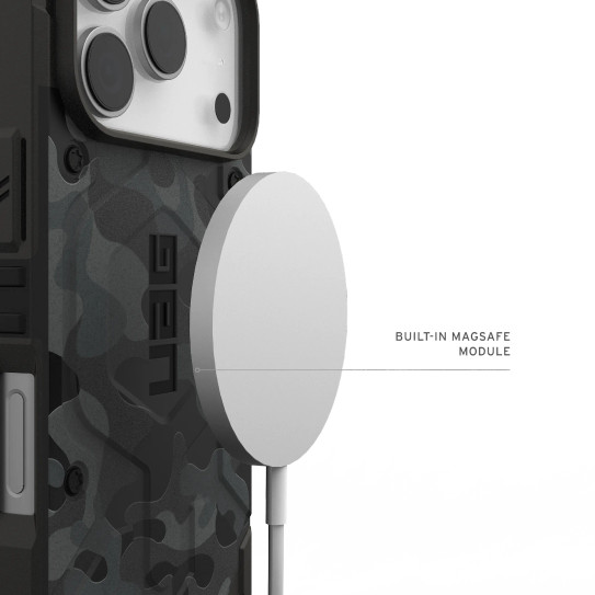 UAG Pathfinder SE Case iPhone 17 Pro - Midnight Camo