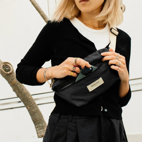 Native Union W.F.A Crossbody Pouch - Black Native Union W.F.A Crossbody Pouch - Black
