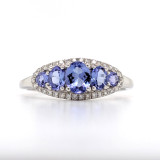 18ct white gold tanzanite and diamond 5 stone cluster ring murray co jewellers belfast engagement rings wedding rings gemstone jewellery belfast