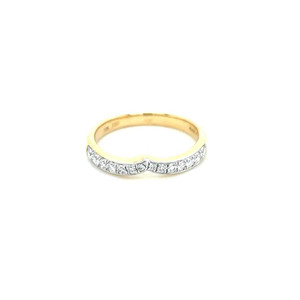 18ct Yellow Gold 0.30ct Diamond Shaped Wedding Ring diamond ring engagement ring belfast wedding ring eternity ring diamond jewellery