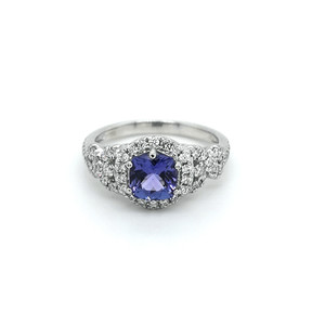 18ct white gold tanzanite and diamond cluster ring murray co jewellers belfast