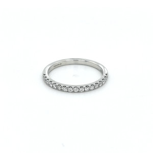 18ct White Gold 0.26ct Diamond Claw Set Wedding Ring murray co jewellers belfast