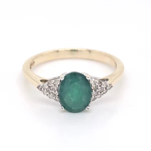 9ct Yellow Gold 1.09ct Emerald & 0.14ct Diamond 3 Stone Style Cluster Ring murray co jewellers belfast