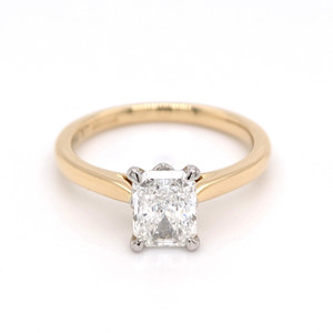 18ct Yellow Gold 1.00ct Radiant Diamond Solitaire Ring murray co jewellers belfast engagement ring