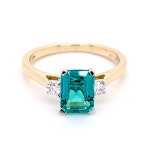 9ct Yellow Gold Lab Grown 1.42ct Emerald & 1.15ct Diamond 3 Stone Ring murray co jewellers belfast