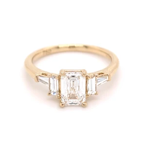 18ct Yellow Gold 1.36ct Emerald & Trapezoid Cut Diamond 5 Stone Ring murray co jewellers belfast engagement rings
