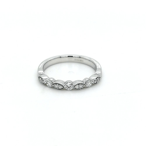 18ct White Gold 0.30ct Diamond Vintage Style Wedding Ring murray co jewellers belfast 18ct White Gold 0.30ct Diamond Vintage Style Wedding Ring murray co jewellers belfast