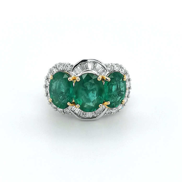 18ct white gold emerald and diamond 3 stone cluster ring murray co jewellers belfast