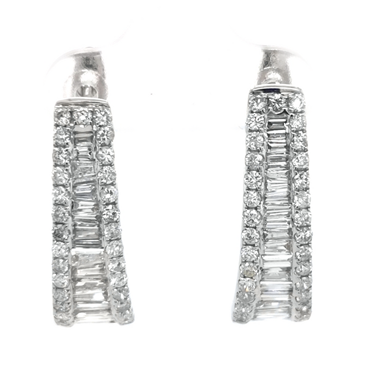 18ct White Gold 3.00ct Round Brilliant & Baguette Diamond Earrings murray co jewellers belfast