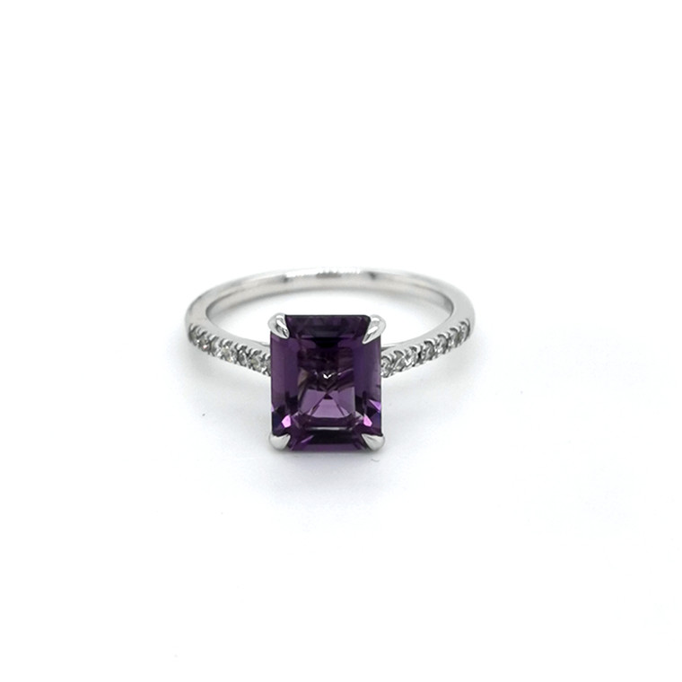 9ct White Gold 2.60ct Amethyst & 0.12ct Diamond Solitaire Ring murray co jewellers belfast