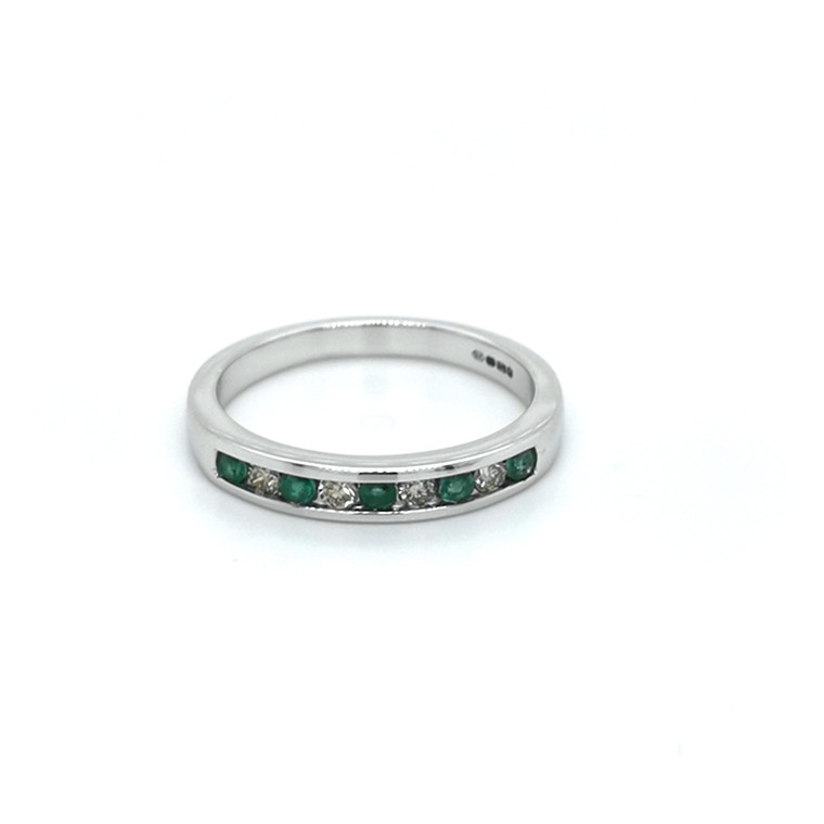 9ct White Gold 0.21ct Emerald & 0.16ct Diamond Eternity Ring murray co jewellers belfast