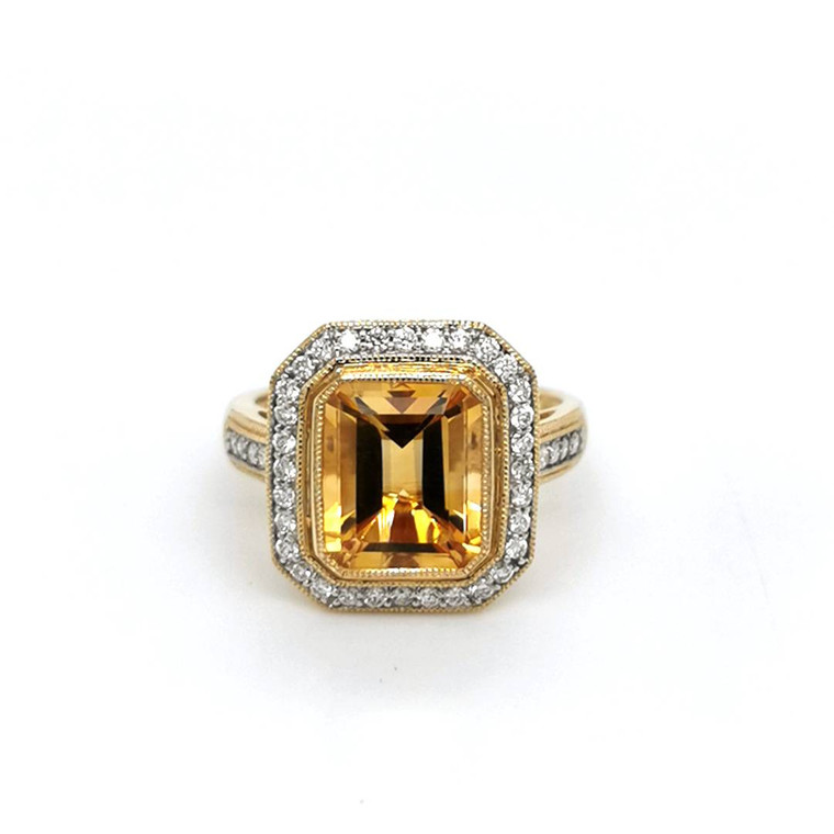 18ct Yellow Gold 10 x 8mm Citrine & 0.33ct Diamond Cluster Ring murray co jewellers belfast