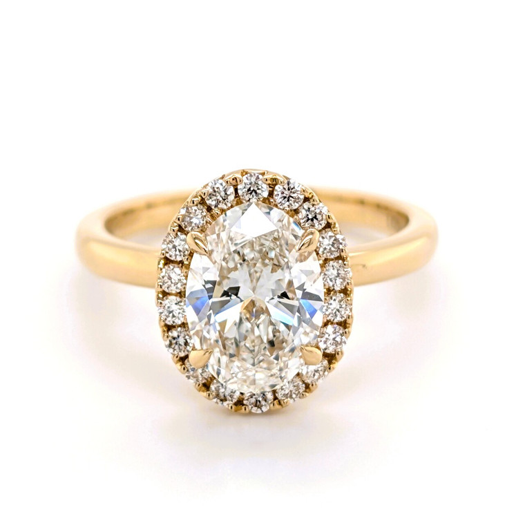 18ct Yellow Gold 2.00ct Lab Grown Oval Diamond Cluster Ring murray co jewellers belfast engagement rings
