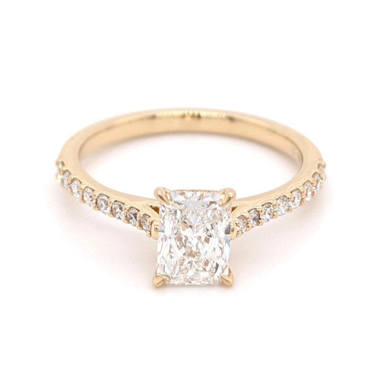 18ct Yellow Gold 1.27ct Lab Grown Radiant Diamond Solitaire Ring murray co jewellers belfast engagement rings