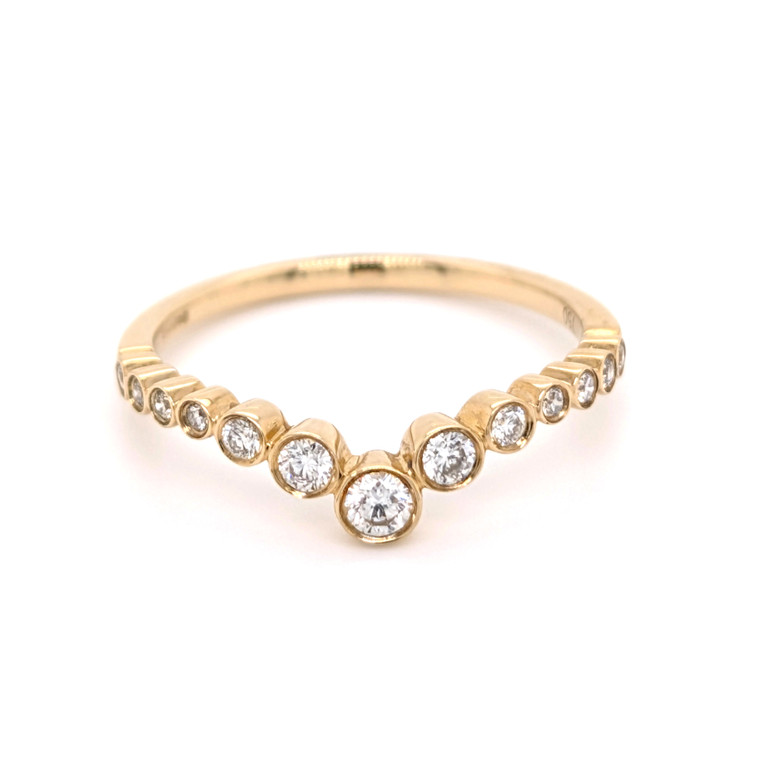 18ct Yellow Gold 0.24ct Diamond Bezel Set Shaped Wedding Ring murray co jewellers belfast wedding rings