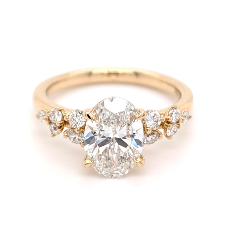 18ct Yellow Gold 2.33ct Lab Grown Oval Diamond Solitaire Ring murray co jewellers belfast engagement rings