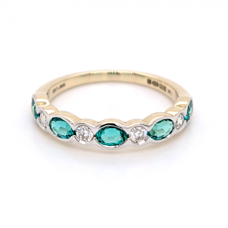 9ct Yellow Gold Lab Grown 0.80ct Emerald & 0.20ct Diamond Eternity Ring murray co jewellers belfast