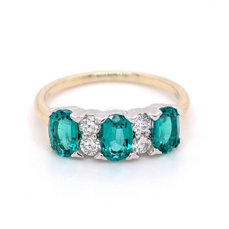 9ct Yellow Gold Lab Grown 1.24ct Emerald & 0.25ct Diamond Cluster Ring murray co jewellers belfast