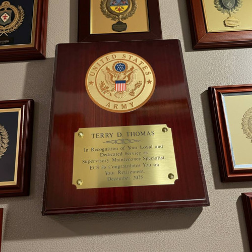 8" x 10" mahogany finish plaque with 4" diameter US Army emblem.  Engraving plate is 5" by 2-3/4".  Also available with Marine, Navy or Air Force emblems.  Please specify if other than US Army is being ordered.