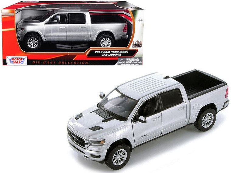 2019 RAM 1500 Laramie Crew Cab Pickup Truck Silver Metallic 1/24 Diecast Model Car by Motormax F977-79357s