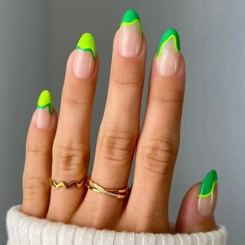 French Irregular Lines Fluorescent Green 24 Pieces Set Fashion Fake Nail Wholesale Nail Stickers A392-nstr0126
