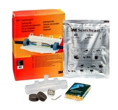 Kit in resina 3M Scotchcast serie 92-NBA dimensione A1. 1 kV. Il kit include un connettore meccanico.