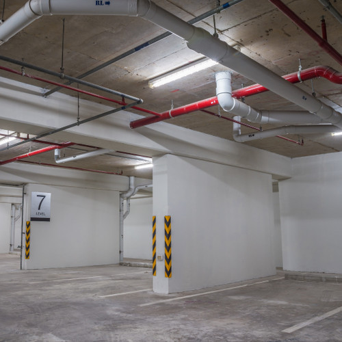 35W 4FT LED Commercial Strip Light Linear Warehouse Ceiling Light, Fluorescent Replacement, use in parking garages, stairwells, hallways, offices, warehouses, and more