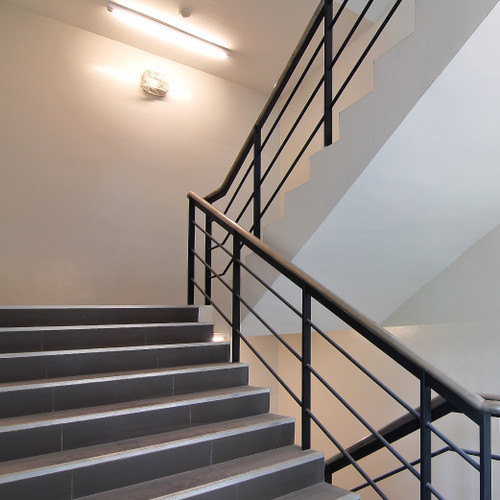 35W 4FT LED Commercial Strip Light Linear Warehouse Ceiling Light, Fluorescent Replacement, use in parking garages, stairwells, hallways, offices, warehouses, and more