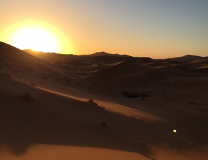 Image of the Sahara sand dunes at sunset