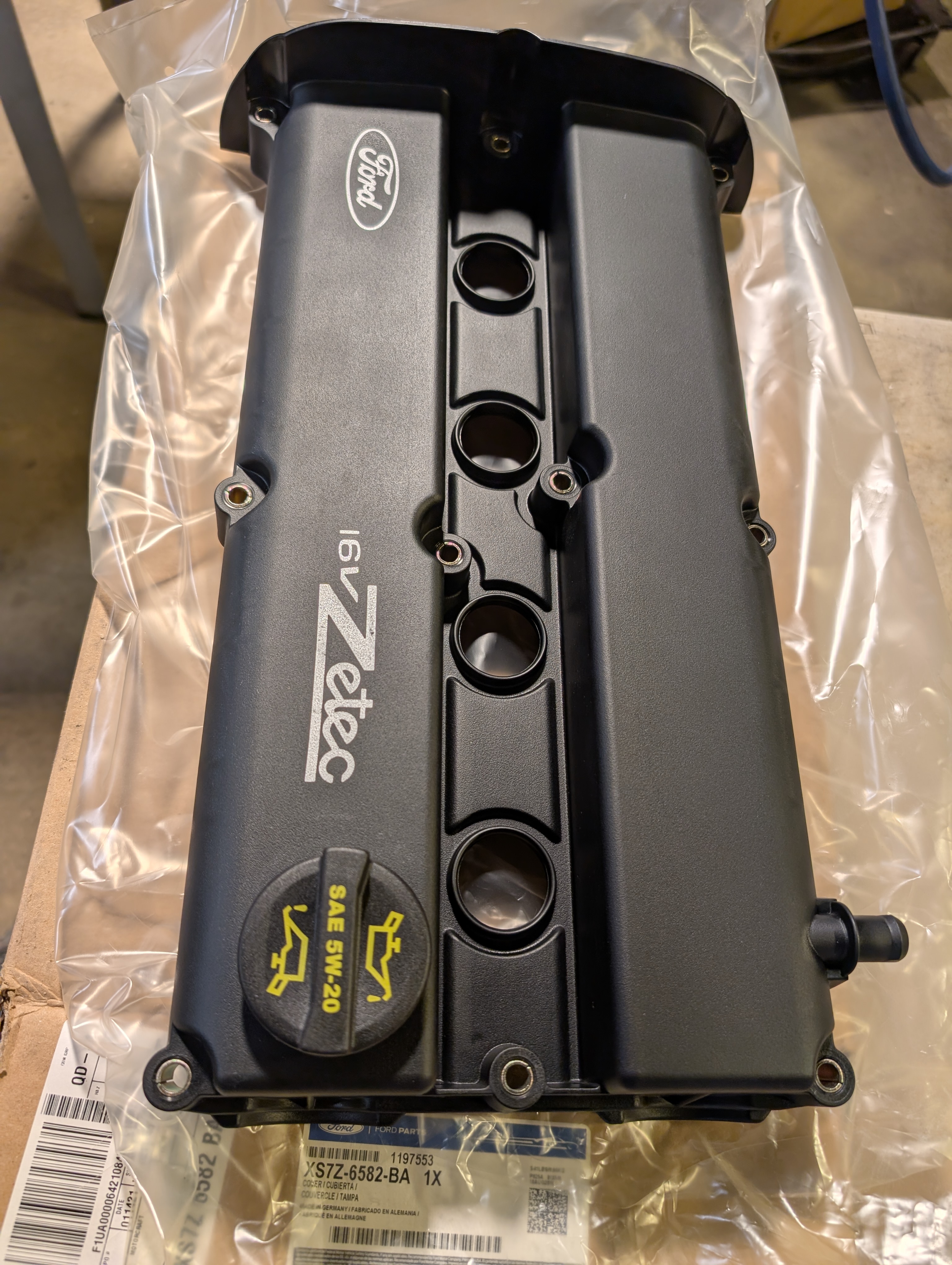 Genuine Ford OE Zetec Blacktop Cam Cover / Valve Cover - Bostig