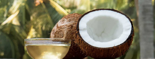MCT Oil vs. Coconut Oil: What’s the Difference?