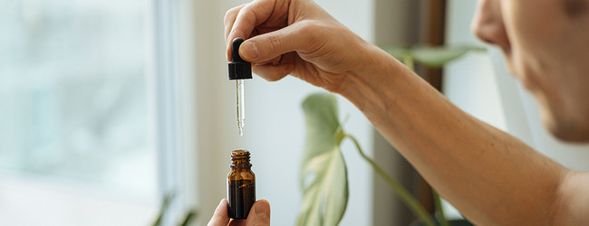 Hemp Oil vs CBD Oil: Unveiling the Key Differences