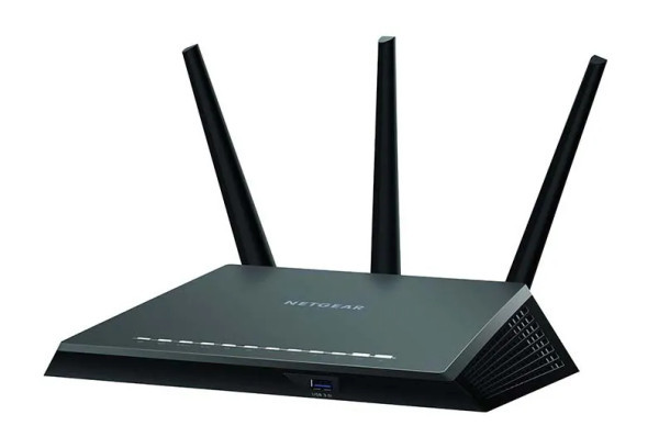 R7000-100NAR - Netgear Nighthawk R7000 4 x Ports 1000Base-T LAN + 1 x Port RJ-45 WAN 1.9Gb/s IEEE 802.11 a/n/ac 5GHz Dual-Band Smart WiFi Router