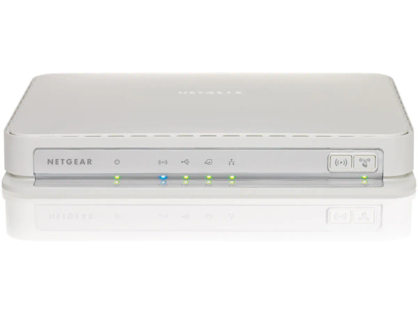WNDRMAC-100PES - Netgear WNDRMAC 4 x Ports 1000Base-T LAN + 1 x Port RJ-45 WAN 300Mb/s IEEE 802.11a/b/g/n 5GHz Dual Band Gigabit Wireless Router