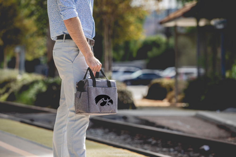 Iowa Hawkeyes On The Go Lunch Bag Cooler | Picnic Time | 510-00-105-224-0