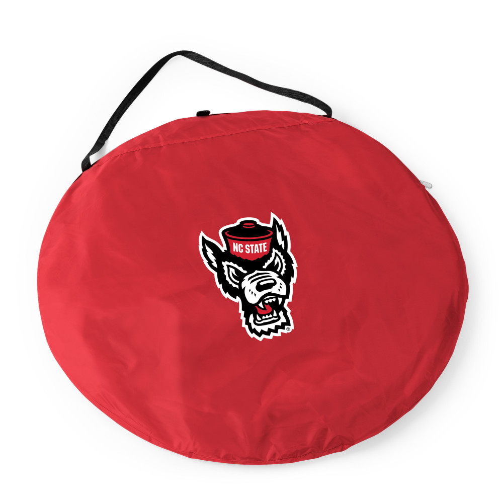 NC State Wolfpack Manta Sun Shelter - Red | Picnic Time | 113-00-100-424-0