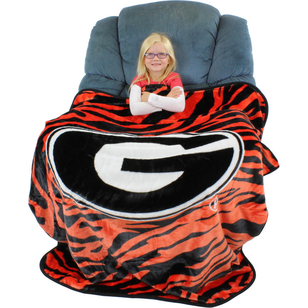 Georiga Bulldogs Throw Blanket