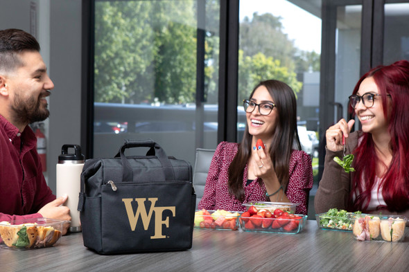 Wake Forest Demon Deacons On The Go Lunch Bag Cooler | Picnic Time | 510-00-179-614-0 Wake Forest Demon Deacons On The Go Lunch Bag Cooler | Picnic Time | 510-00-179-614-0