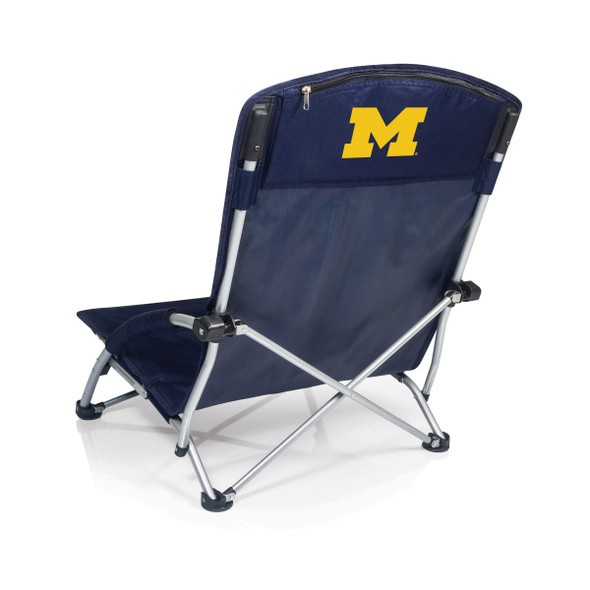 Michigan Wolverines Tranquility Beach Chair with Carry Bag | Picnic Time | 792-00-138-344-0 Michigan Wolverines Tranquility Beach Chair with Carry Bag | Picnic Time | 792-00-138-344-0