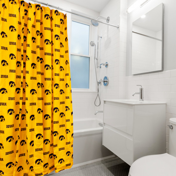 Iowa Hawkeyes Printed Shower Curtain Cover | College Covers | IOWSC