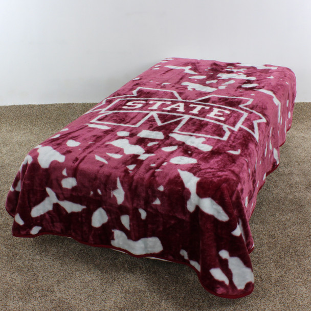 Mississippi State Bulldogs 63" x 86" Raschel Throw Blanket | College Covers | MSTTH Mississippi State Bulldogs 63" x 86" Raschel Throw Blanket | College Covers | MSTTH