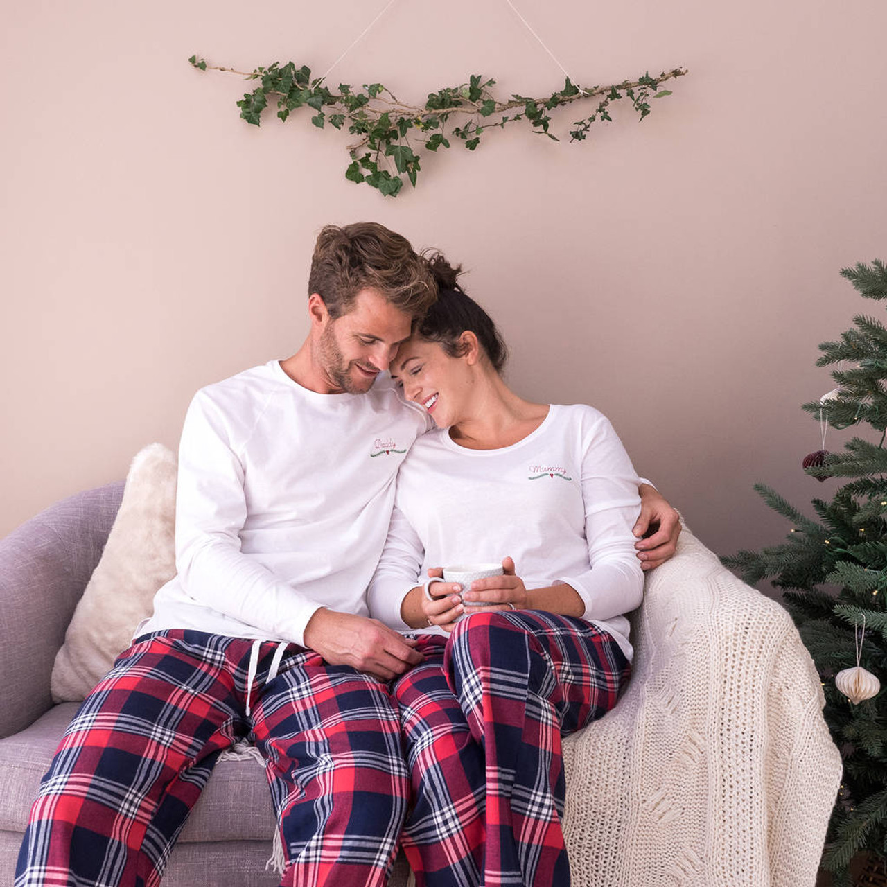 https://cdn11.bigcommerce.com/s-s6249nvdd/images/stencil/1280x1280/products/185/2694/embroidered-christmas-couples-pyjama-set__77910.1595337551.jpg?c=1