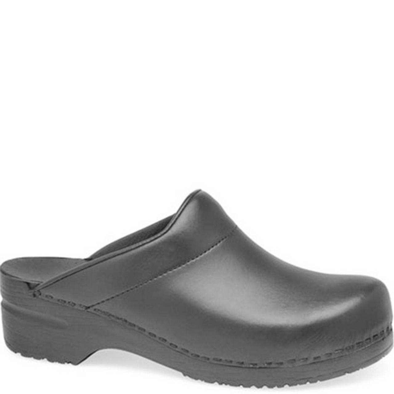 mens black clogs