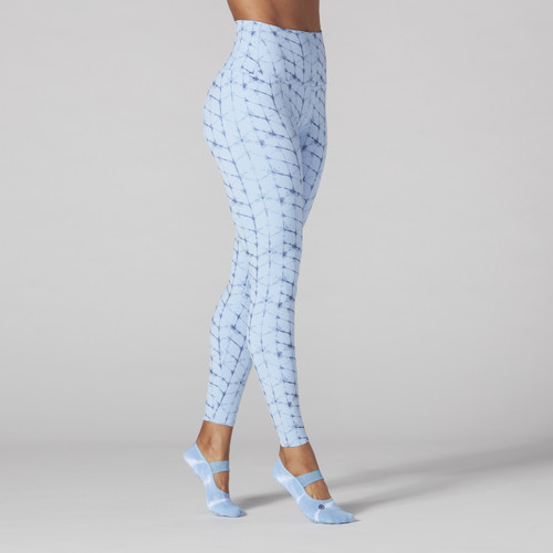 High Waisted Leggings in Wave Chevron